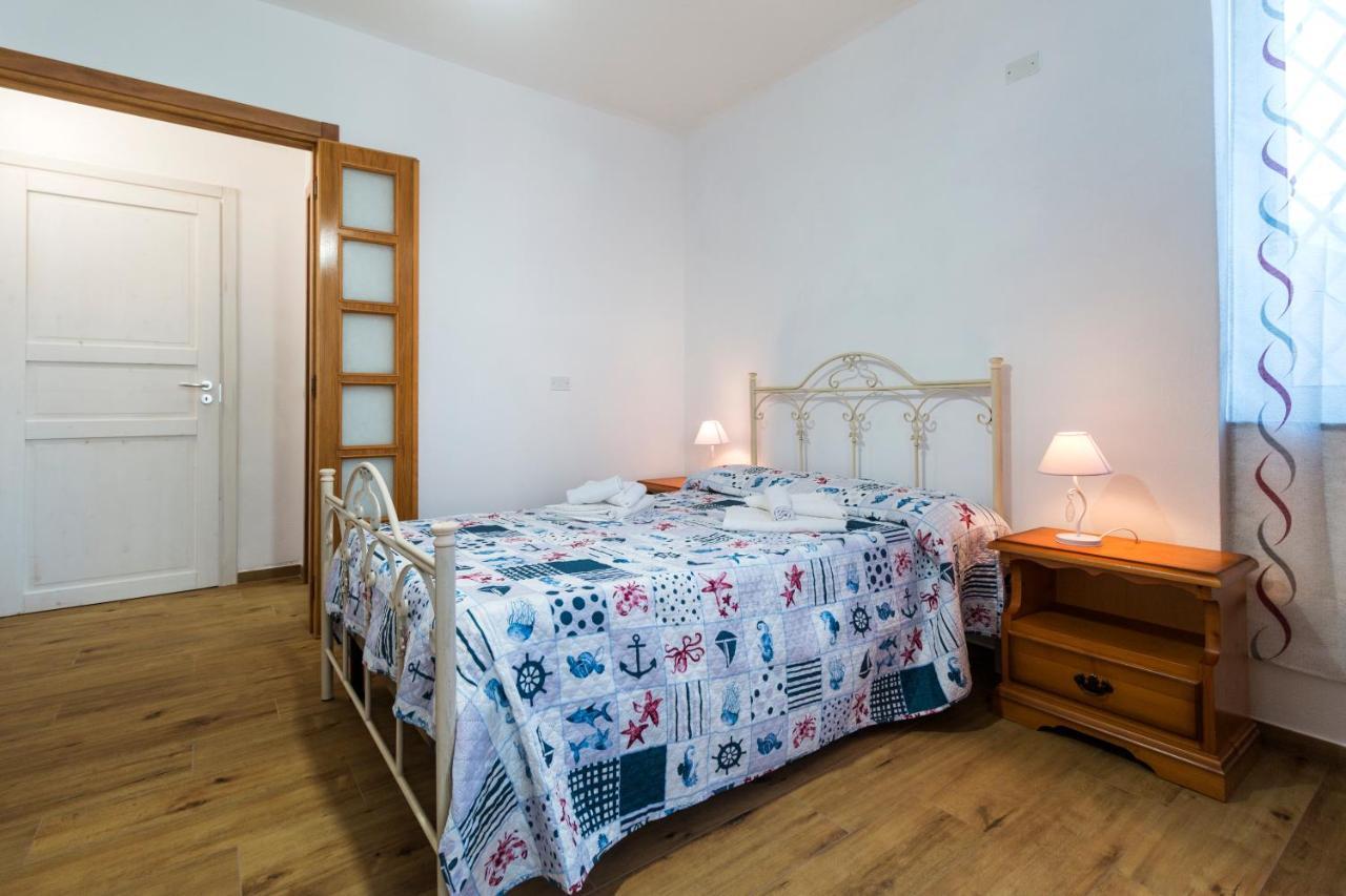 Camera Con Bagno Villa Isabel Cala Gonone Extérieur photo